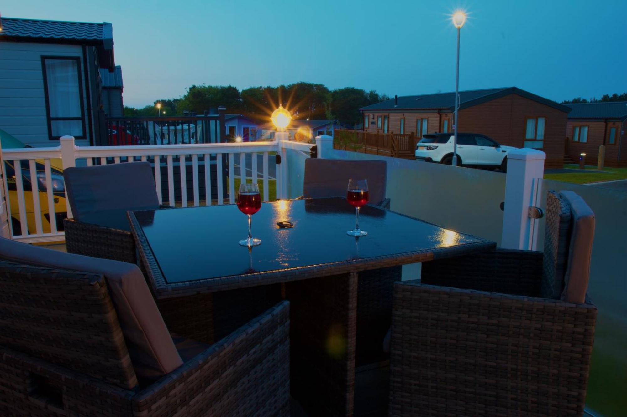 Lodge Lula Scarborough